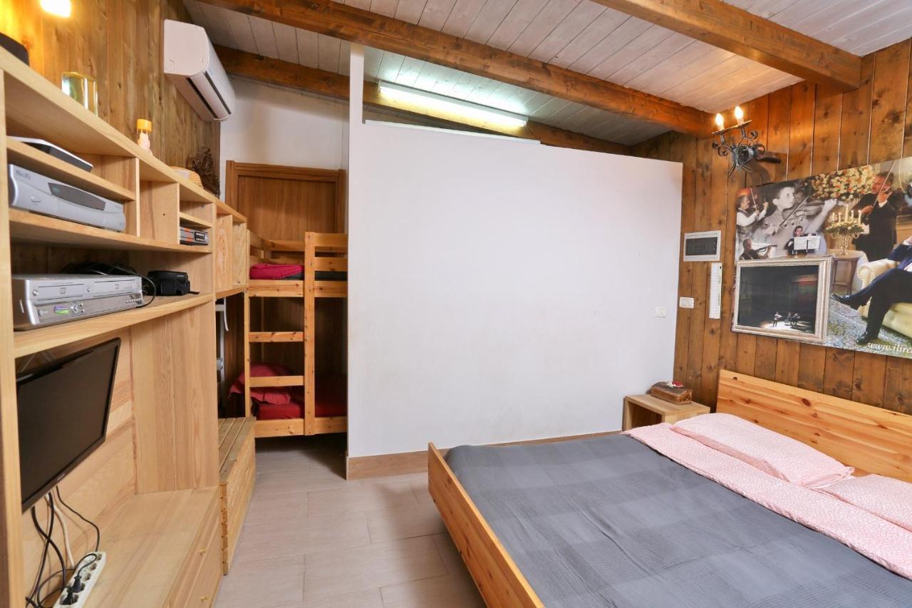 Music House A Castellana Grotte Confinante Via Per Turi 500M Dalle Grotte Екстер'єр фото